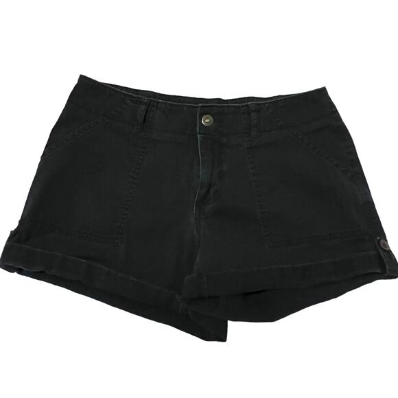 Magellan Outdoors SIZE 8 Women's Black Rolled Button Hem Four Pocket Shorts - Picture 1 of 12